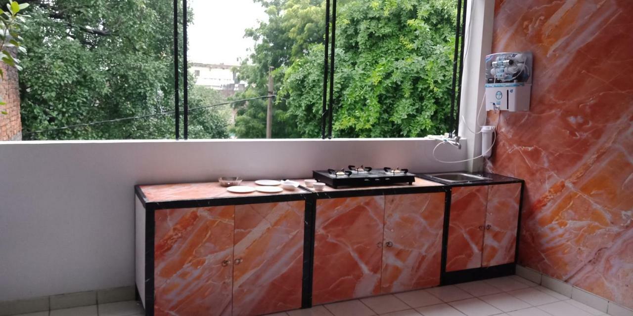 Banaras Hostel Kakarmatha Eksteriør billede