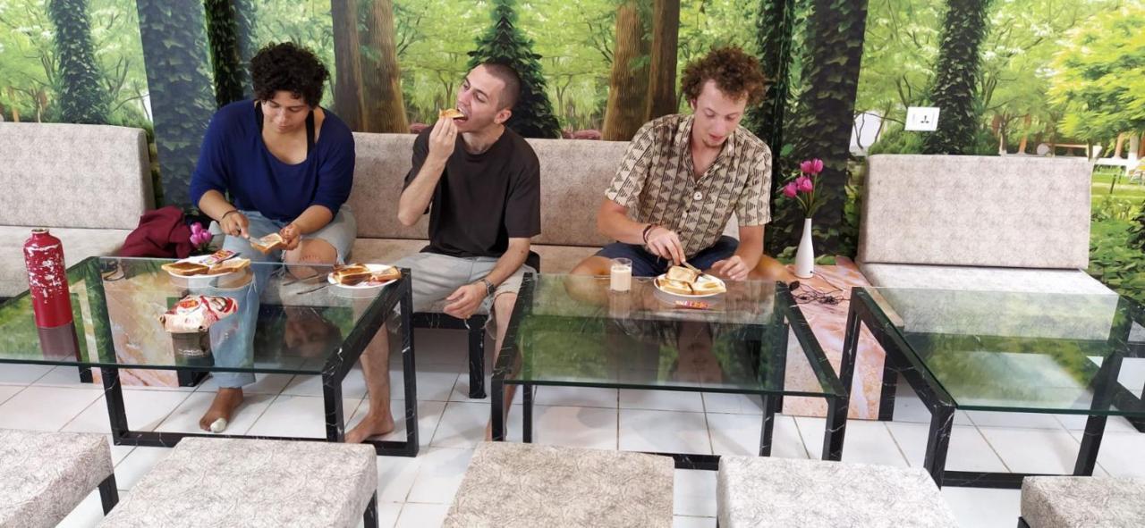 Banaras Hostel Kakarmatha Eksteriør billede